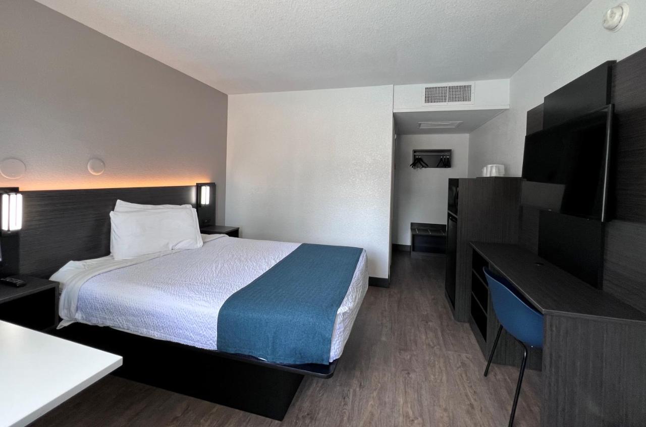 Motel 6-Bakersfield, Ca - South Exterior photo