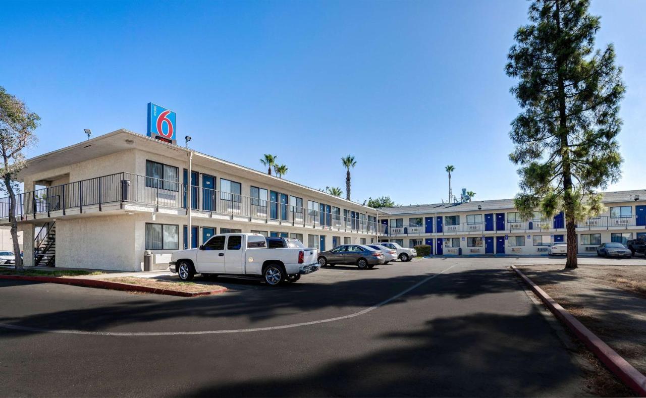 Motel 6-Bakersfield, Ca - South Exterior photo