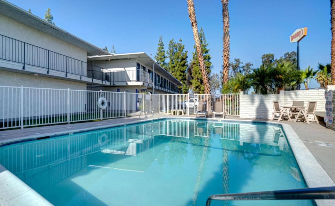 Motel 6-Bakersfield, Ca - South Exterior photo