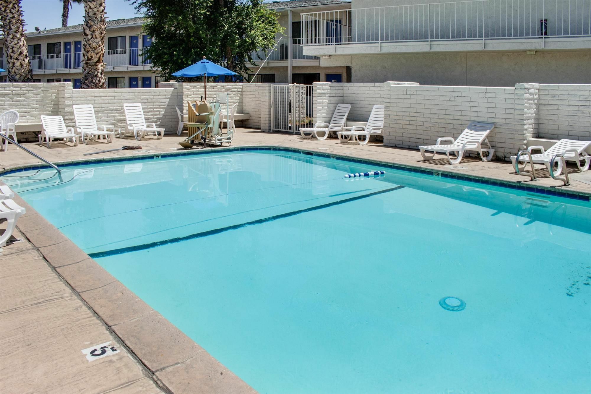 Motel 6-Bakersfield, Ca - South Exterior photo